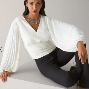 Elegant White House Black Market blush pink pleated blouse in size 0